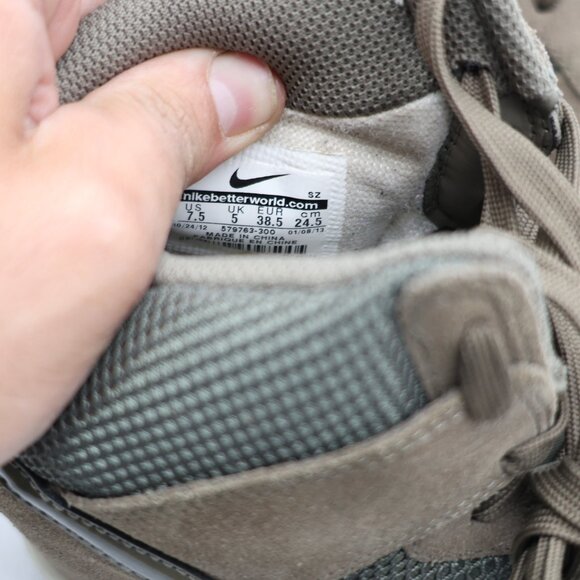 Nike Dunk Sky Hi Hidden Wedge Women's 7.5 Olive Green Suede Sneakers 579763-300 - Picture 3 of 9